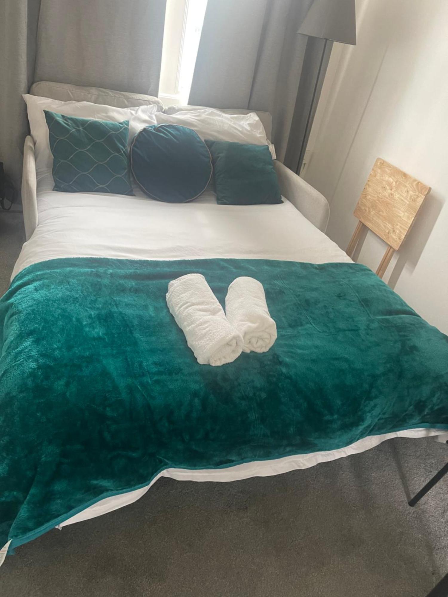 Tooting - Cosy 2 Bedroom House With Garden, 5 Mins Walk To Tube Station Сasa de vacaciones